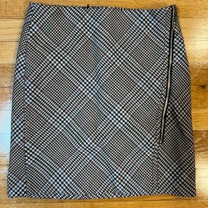 White House Black Market Skirt , Size 0